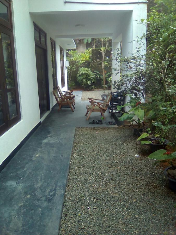 Villa Dineth Unawatuna Luaran gambar